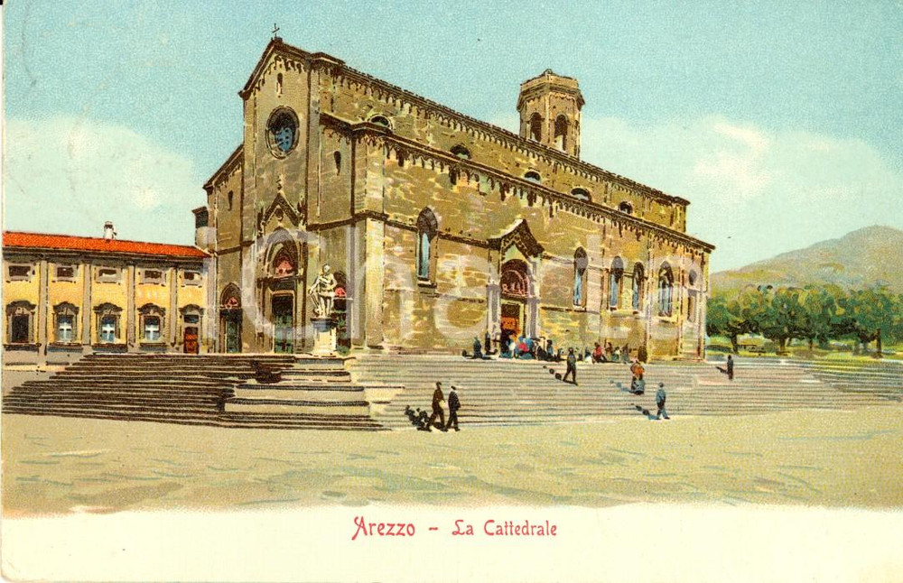 Cartolina originale da collezione 1913 AREZZO Folla davanti alla Cattedrale SANTI PIETRO e DONATO *Cartolina FP VG 1