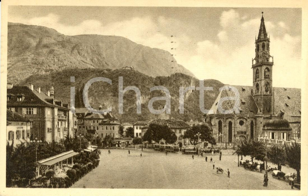 Cartolina originale da collezione 1939 BOLZANO Veduta della Piazza del DUOMO *Cartolina ANIMATA FP VG 1