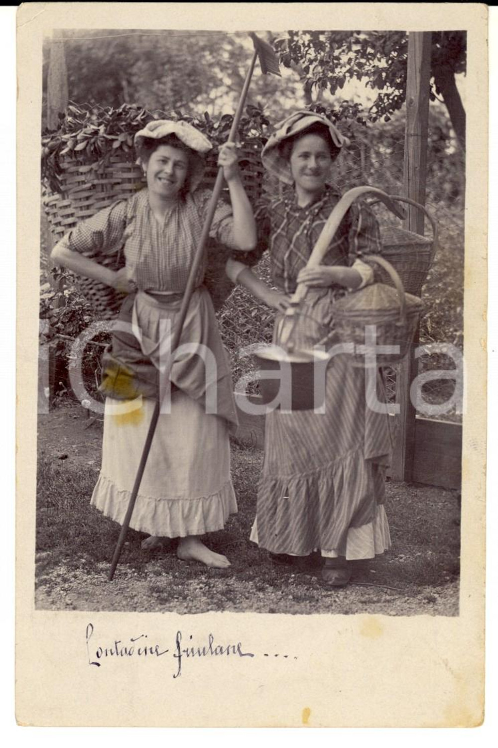 Fotografia d'epoca originale 1907 BUJA (UD) Contadine friulane... prostitute *Foto Ciro BARNABA Cartolina 1