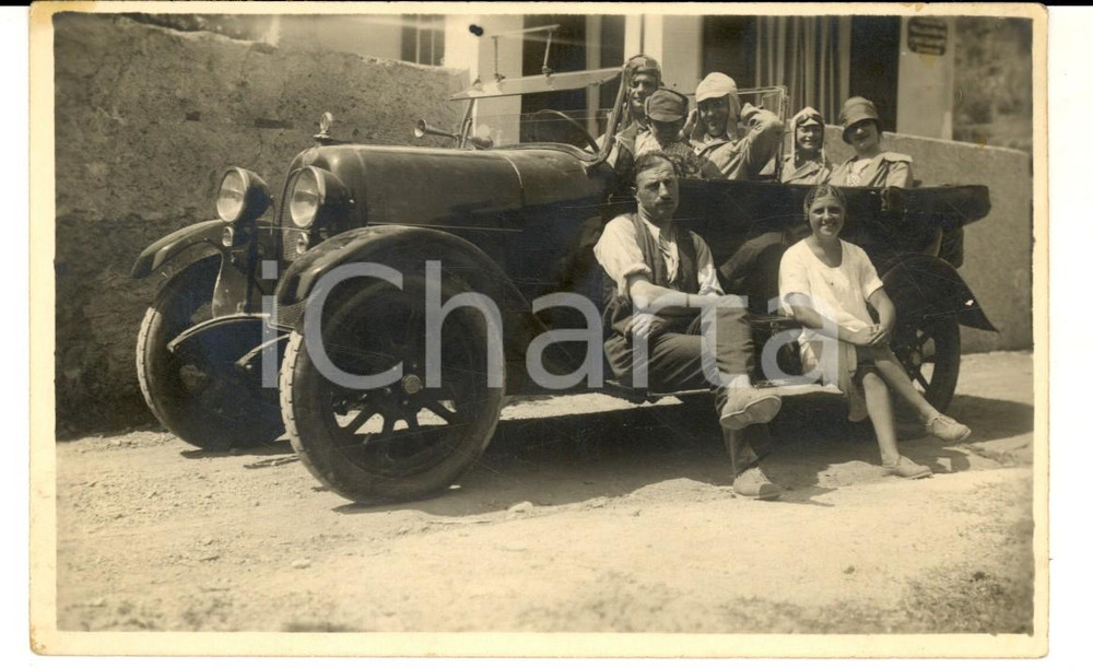 Fotografia d'epoca originale 1910 ca AREA TOSCANA Foto di famiglia su auto d'epoca *Foto cartolina FP 1