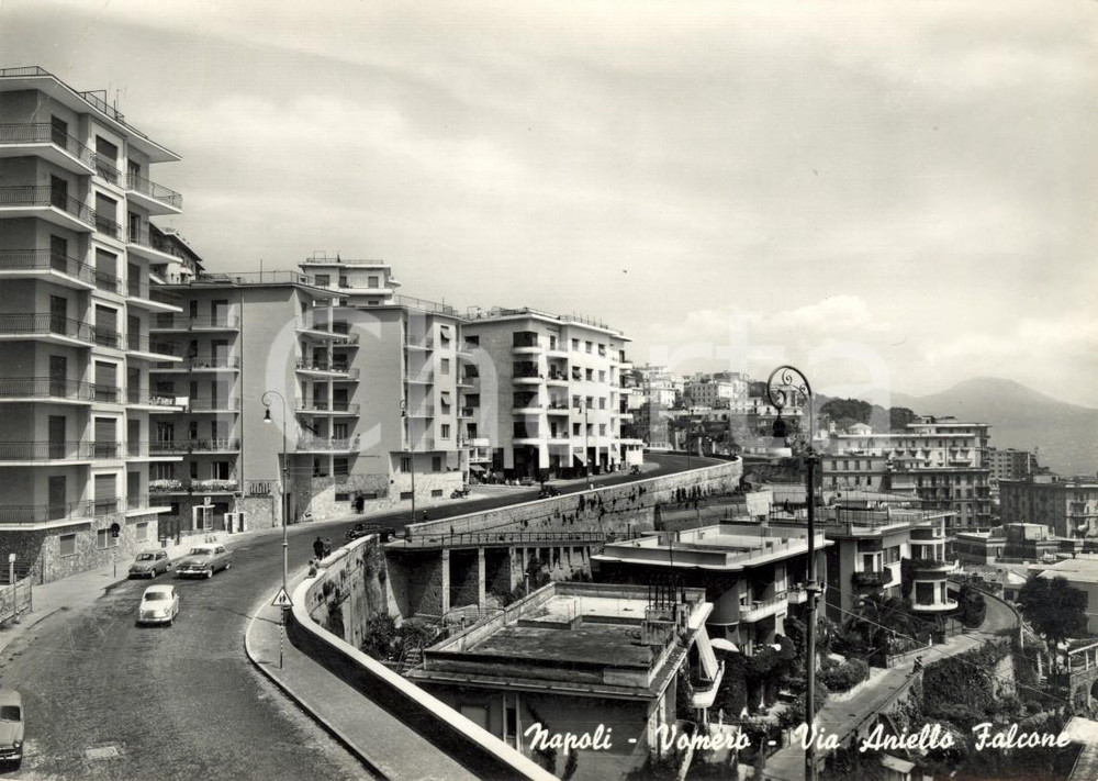 Cartolina originale da collezione 1959 NAPOLI Via ANIELLO FALCONE nel quartiere VOMERO *Cartolina ANIMATA FG VG 1