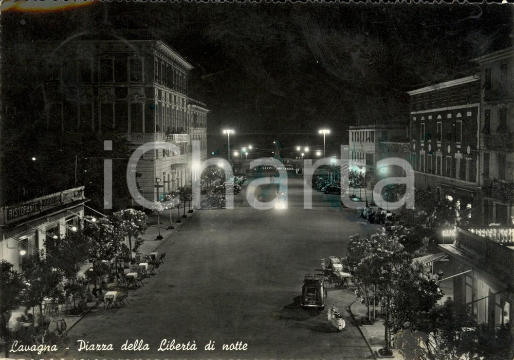 Cartolina originale da collezione 1956 LAVAGNA GE Piazza LIBERTA  di notte Cartolina postale ANIMATA FG VG 1