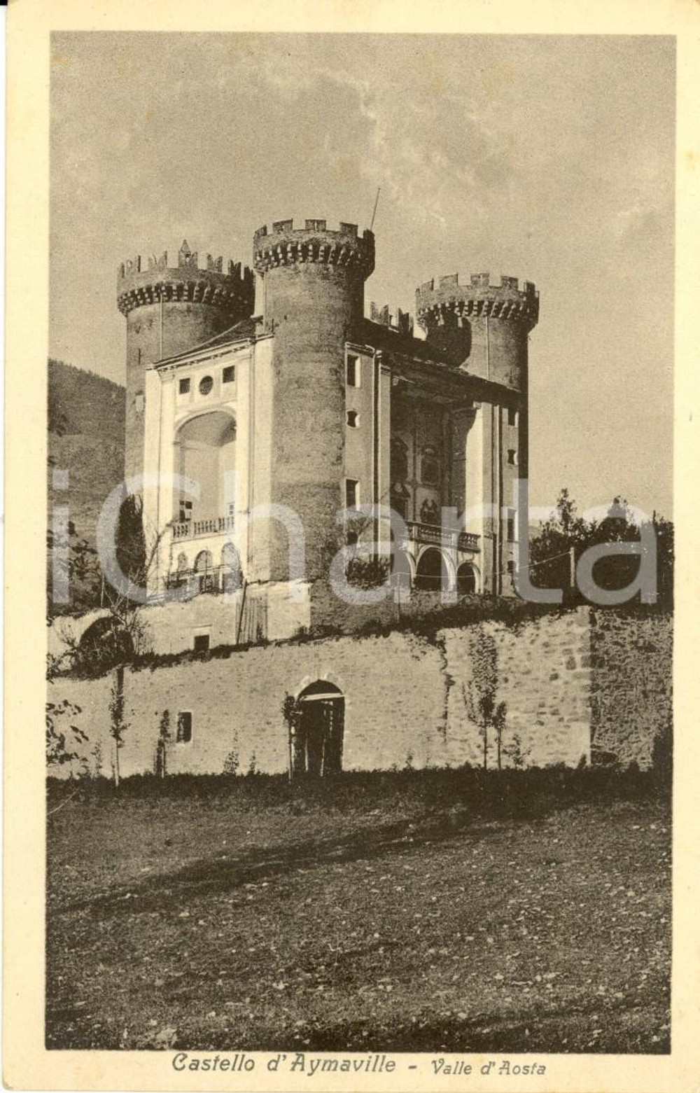 Cartolina originale da collezione 1940 ca AYMAVILLES (AO) Veduta del castello in frazione DIALLEY *Cartolina FP NV 1