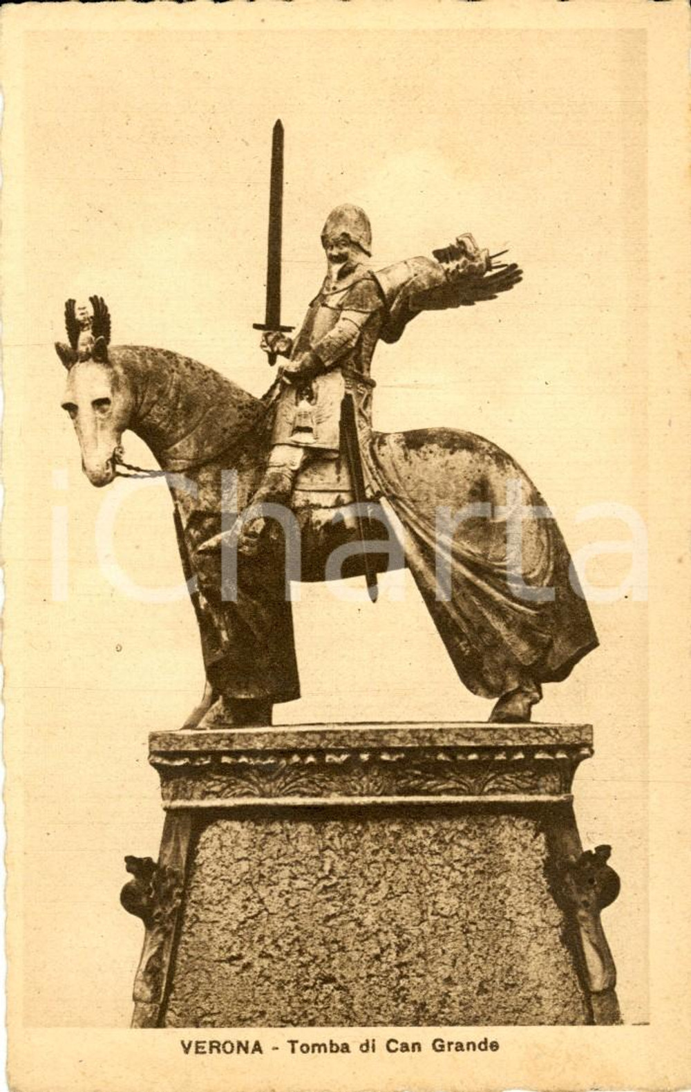 Cartolina originale da collezione 1930 ca VERONA Particolare della tomba di CANGRANDE DELLA SCALA *Cartolina FP NV 1