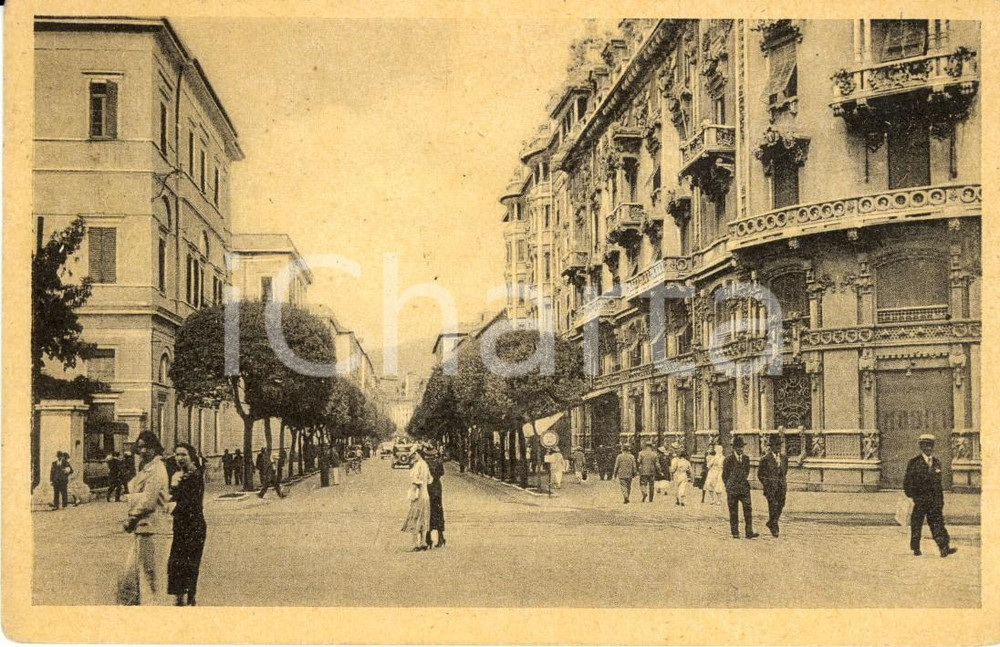 Cartolina originale da collezione 1948 SAVONA Corso Principe AMEDEO con auto e passanti Cartolina FP VG 1