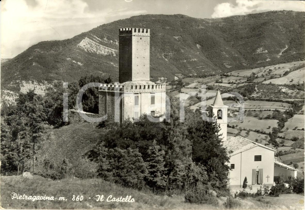 Cartolina originale da collezione 1958 VARZI (PV) Veduta dell'antico castello di PIETRAGAVINA *Cartolina FG VG 1