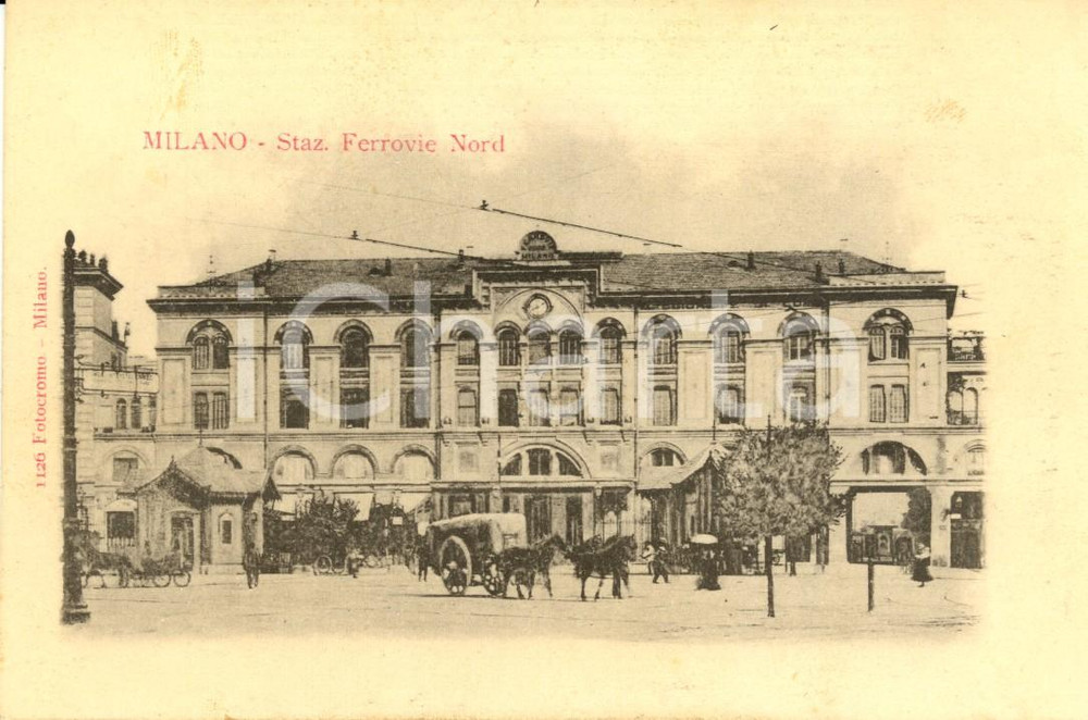 Cartolina originale da collezione 1900 ca MILANO Carrozze davanti alla Stazione FERROVIE NORD Cartolina FP NV 1