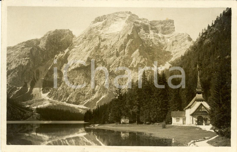 Cartolina originale da collezione 1930 ca BRAIES BZ DOLOMITI Veduta del lago con chiesetta Cartolina FP NV 1