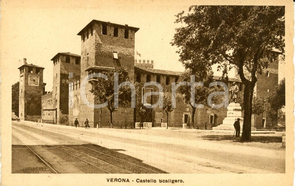 Cartolina originale da collezione 1930 ca VERONA Veduta del Castello SCALIGERO Cartolina ANIMATA FP NV 1