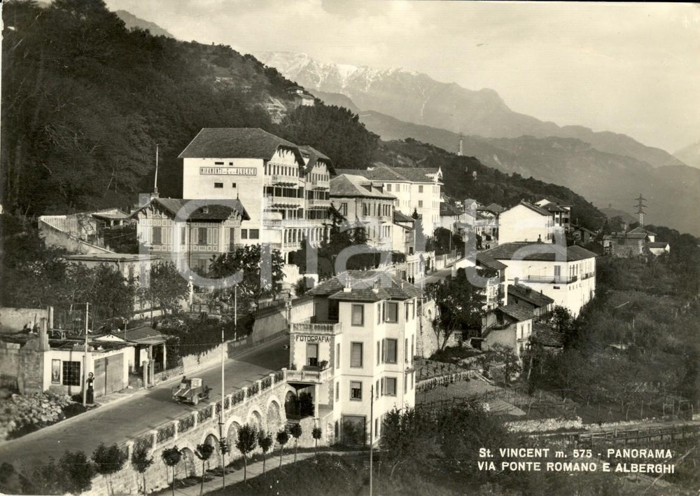 Cartolina originale da collezione 1951 SAINTVINCENT AO Panorama Via PONTE ROMANO e alberghi Cartolina FG VG 1