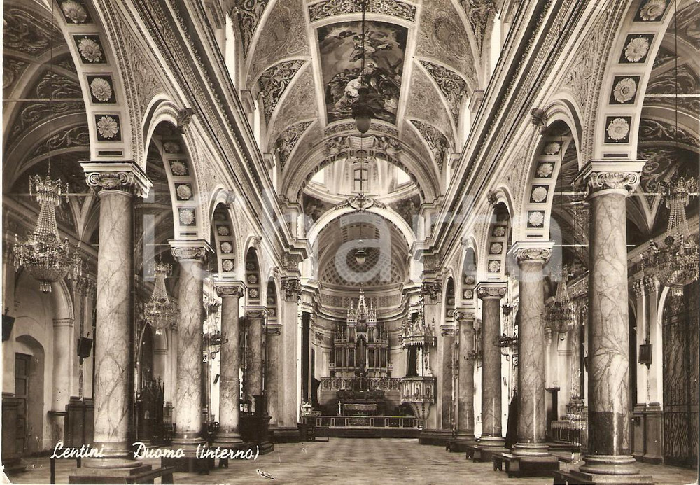 Cartolina originale da collezione 1958 LENTINI SR Interno del DUOMO Cartolina FG VG 1
