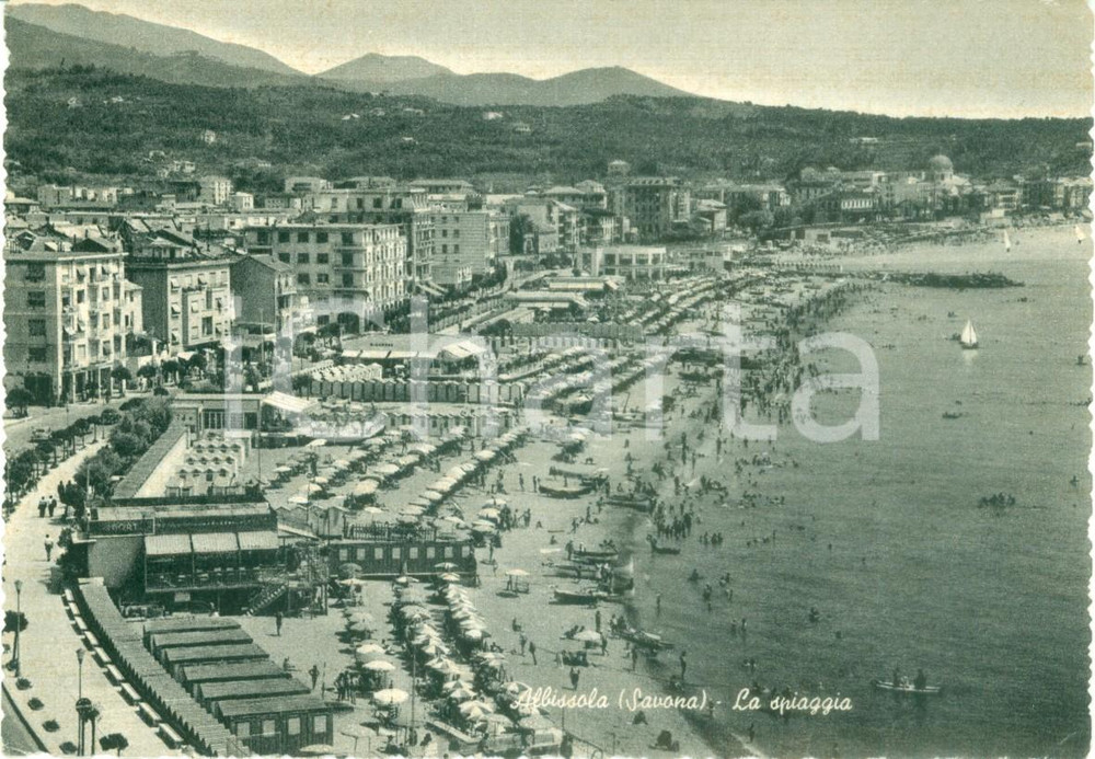 Cartolina originale da collezione 1945 ca ALBISSOLA MARINA (SV) Veduta della spiaggia affollata *Cartolina FG NV 1