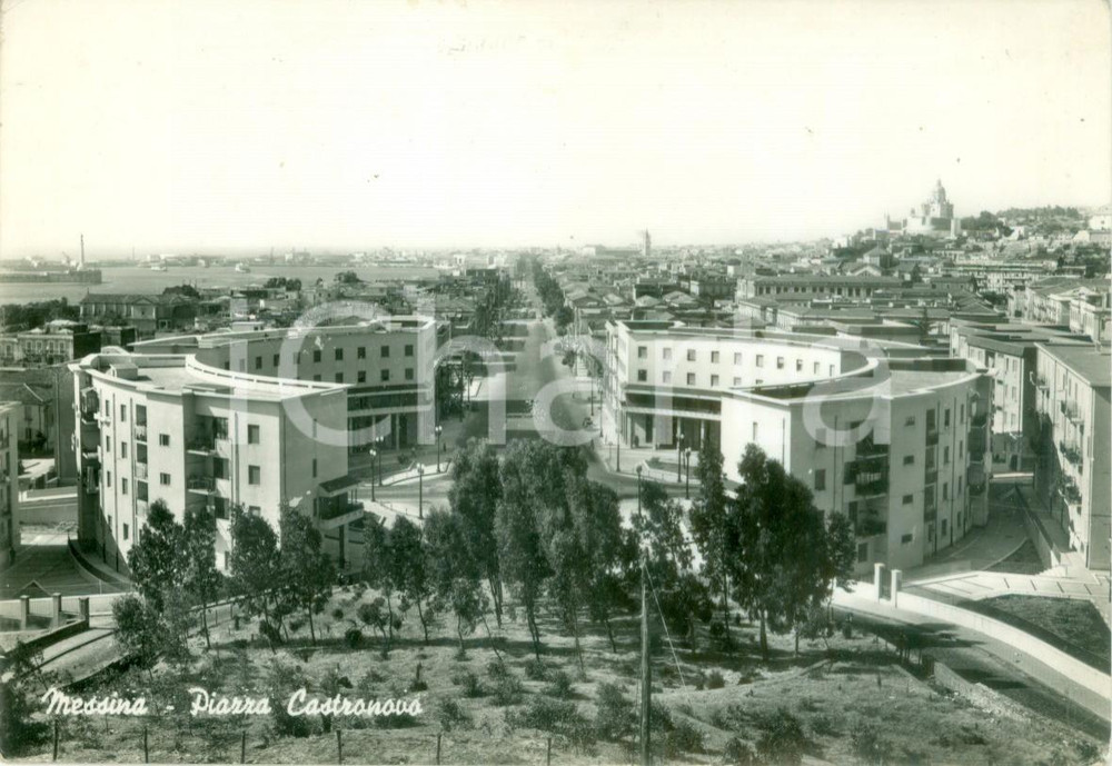 Cartolina originale da collezione 1960 MESSINA Veduta di Piazza CASTRONOVO Cartolina FG VG 1