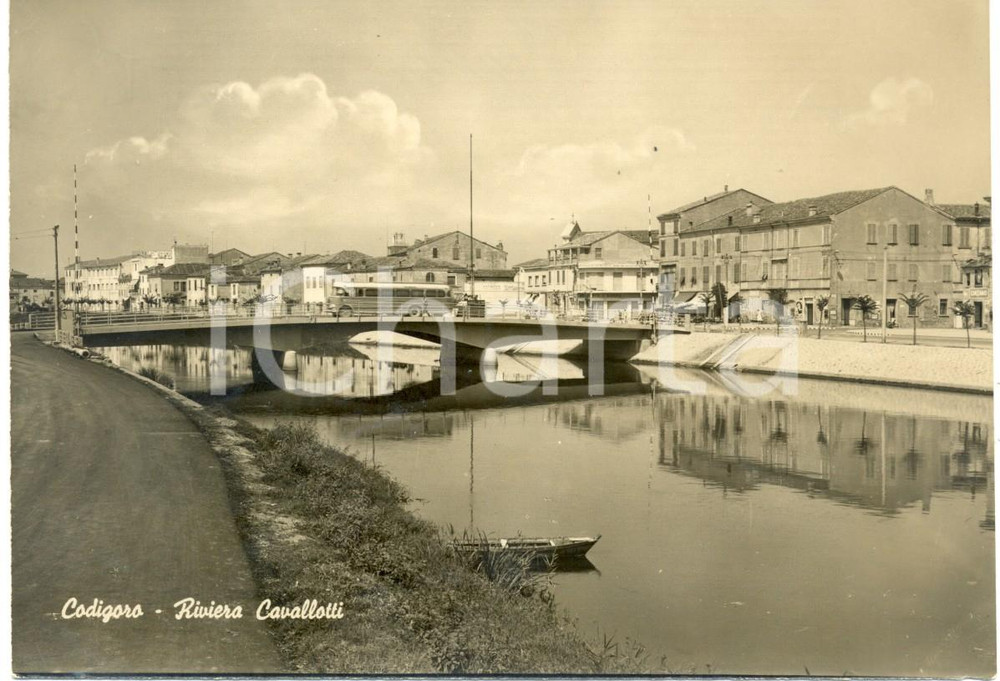 Cartolina originale da collezione 1955 ca CODIGORO (FE) Veduta di via RIVIERA CAVALLOTTI *Cartolina FG NV 1