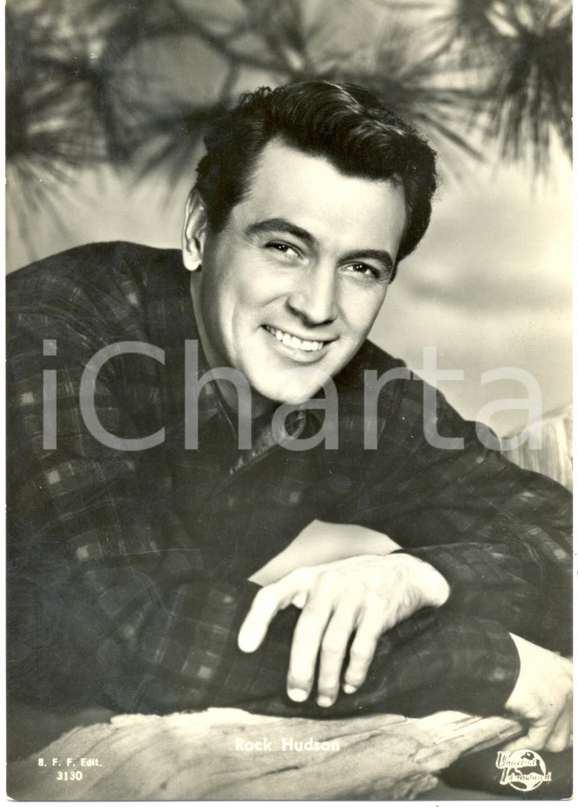 Cartolina originale da collezione 1955 ca CINEMA Rock HUDSON Ritratto fotografico primo piano Cartolina UNIVERSAL 1