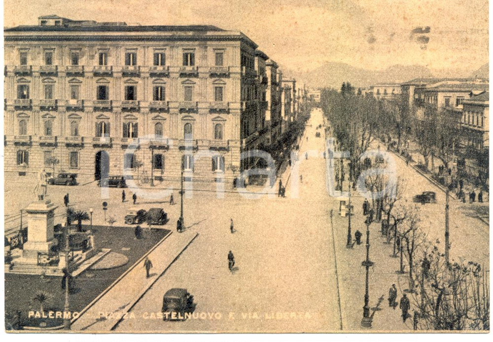 Cartolina originale da collezione 1941 PALERMO Veduta Piazza CASTELNUOVO Via LIBERTA  Automobili ANIMATA FG VG 1