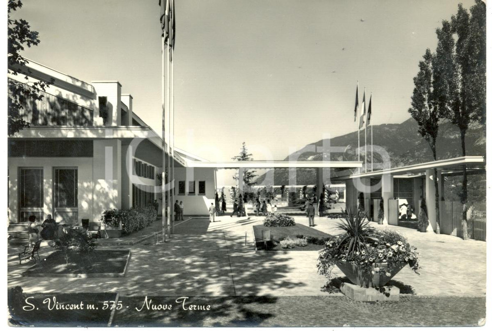 Cartolina originale da collezione 1950 ca SAINT VINCENT AO Le nuove TERME Cartolina ANIMATA FG VG 1