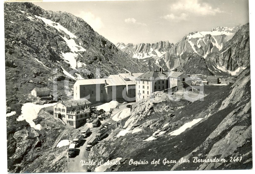 Cartolina originale da collezione 1953.COLLE GRAN SAN BERNARDO (AO) Ospizio e Catena delle ALPI *Cartolina FG VG 1