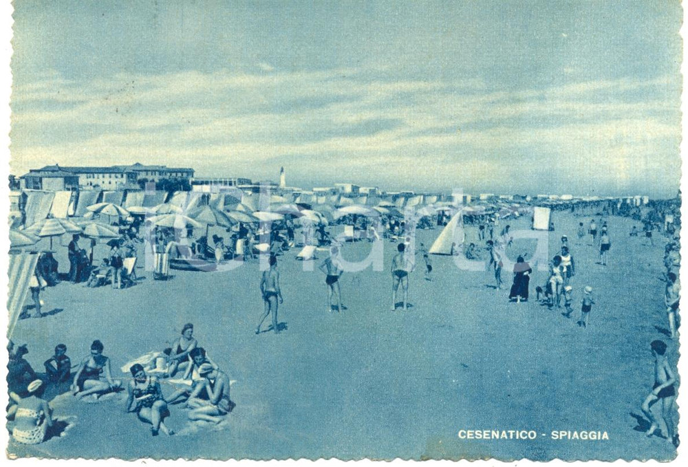 Cartolina originale da collezione 1949 CESENATICO FC Bagnanti in spiaggia Cartolina FG VG 1