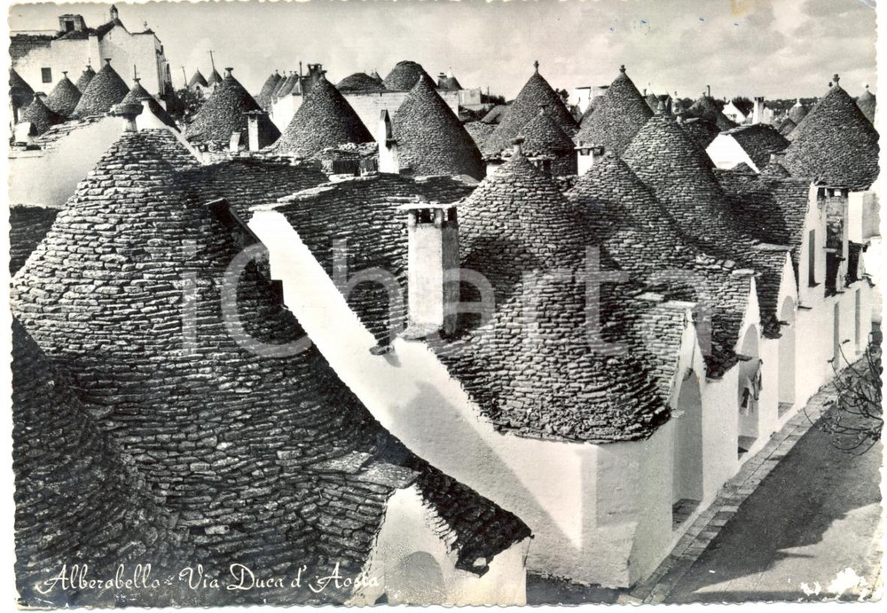 Cartolina originale da collezione 1950 ca ALBEROBELLO (BA) I Trulli di via DUCA D'AOSTA *Cartolina FG VG 1