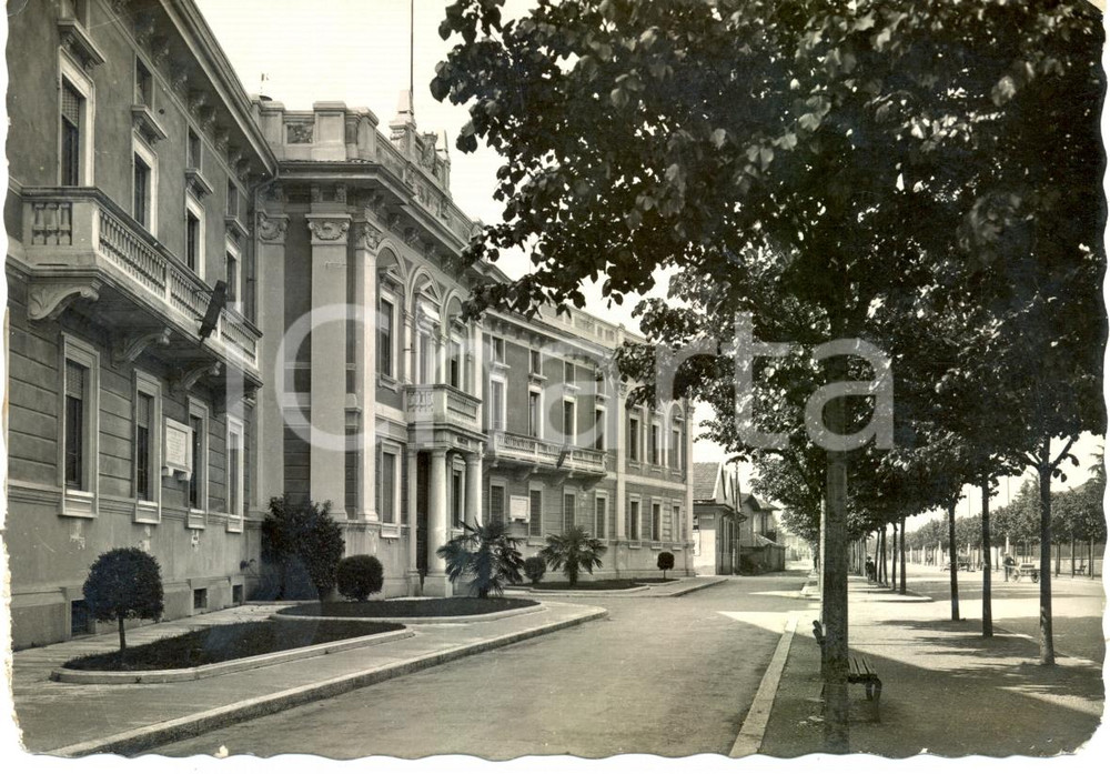 Cartolina originale da collezione 1942 BUSTO ARSIZIO (VA) Scorcio del PALAZZO COMUNALE *Cartolina FG VG 1