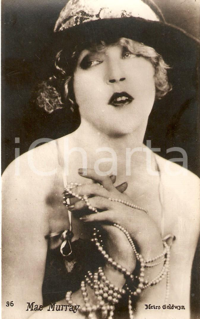 Cartolina originale da collezione 1925 ca CINEMA Attrice Mae MURRAY Ritratto con collana di perle Cartolina FP NV 1