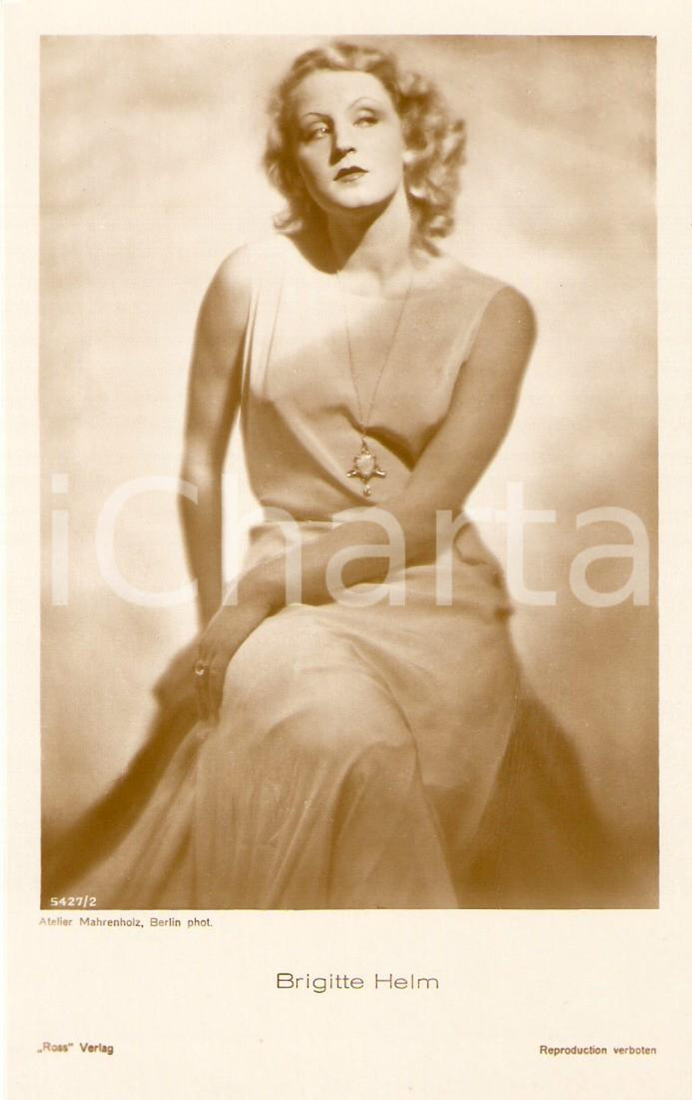 Cartolina originale da collezione 1930 ca CINEMA Actress Brigitte HELM Portrait with dress Cartolina FP NV 1
