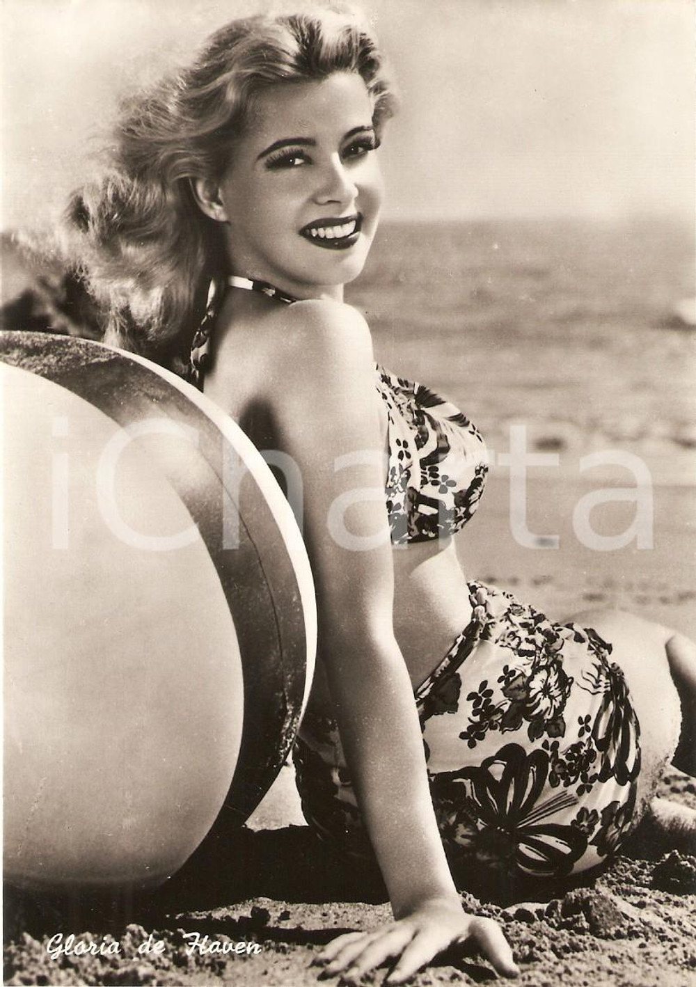 Cartolina originale da collezione 1955 ca CINEMA Actress Gloria DE HAVEN wears swimsuit *Cartolina FG NV 1