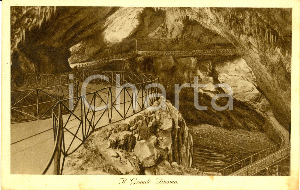 Cartolina originale da collezione 1929 POSTUMIA (SLOVENIA) Grande Duomo nelle Grotte demaniali *Cartolina FP VG 1