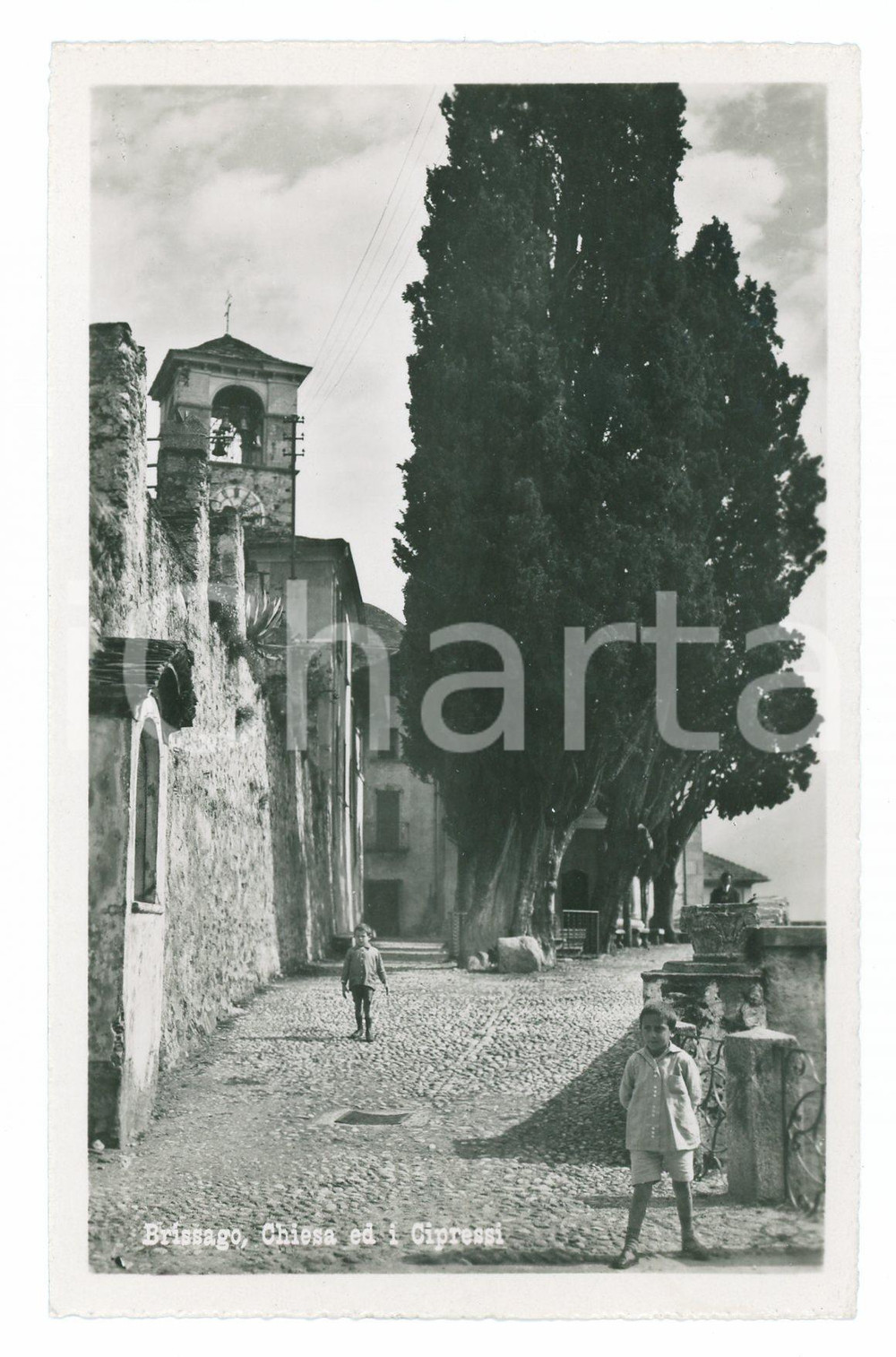 Cartolina originale da collezione 1935 BRISSAGO bambini sul sagrato della chiesa NV 1