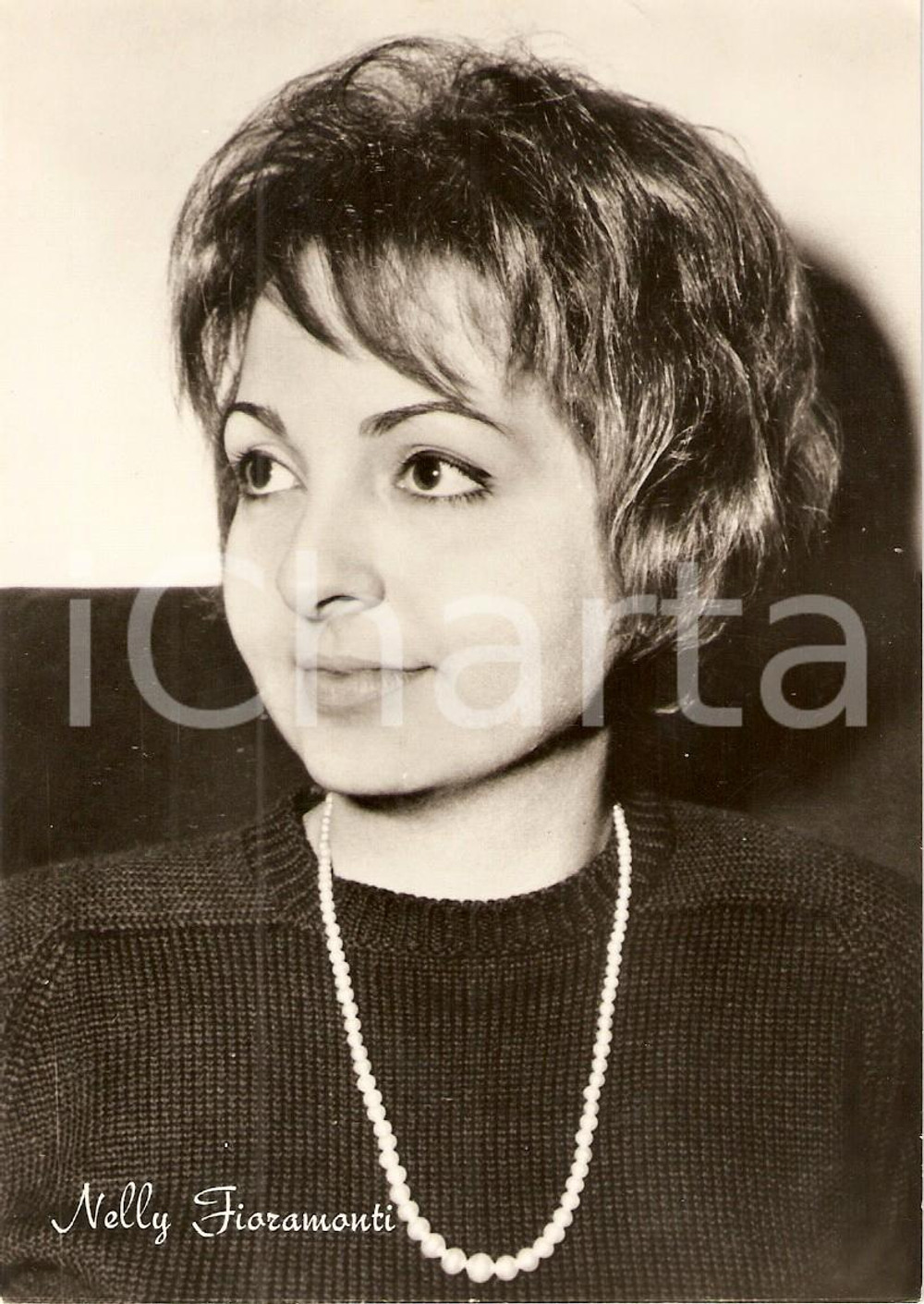Cartolina originale da collezione 1960 ca MUSICA Ritratto Nelly FIORAMONTI Cantante *Cartolina FG NV 1