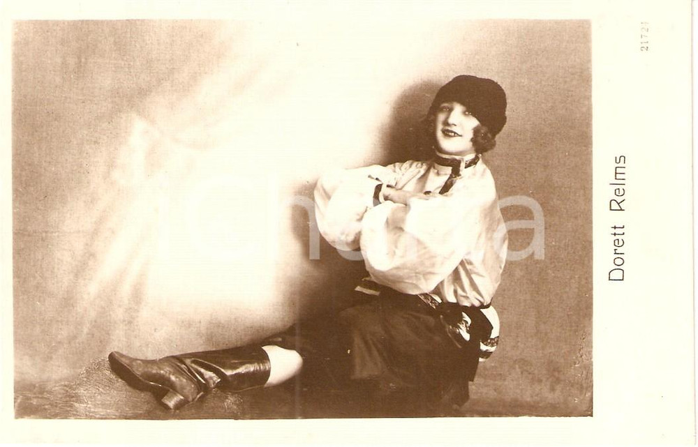 Cartolina originale da collezione 1925 ca DANZA Ritratto Dorett RELMS Tanzstar Cartolina FP NV 1