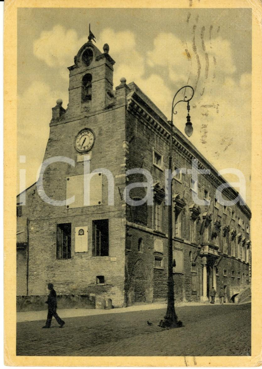 Cartolina originale da collezione 1940 ANCONA Veduta esterna del Palazzo comunale Cartolina ANIMATA FG VG 1