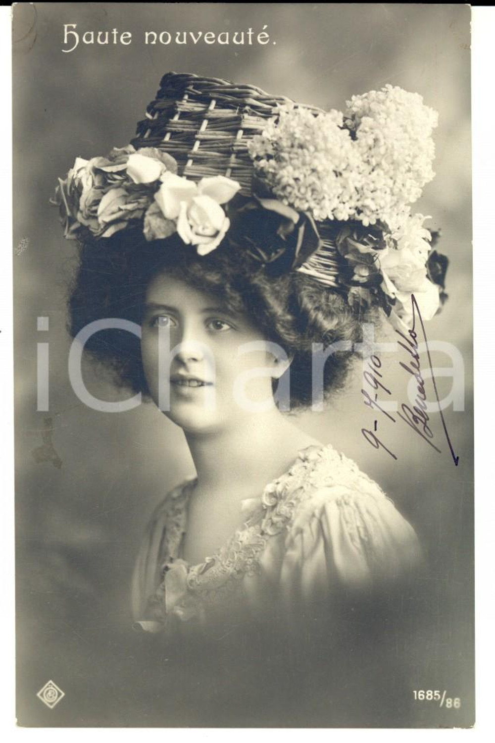 Cartolina originale da collezione 1910 MODA Donna con cesto di fiori per cappello *Cartolina VINTAGE ing. BONELLI 1