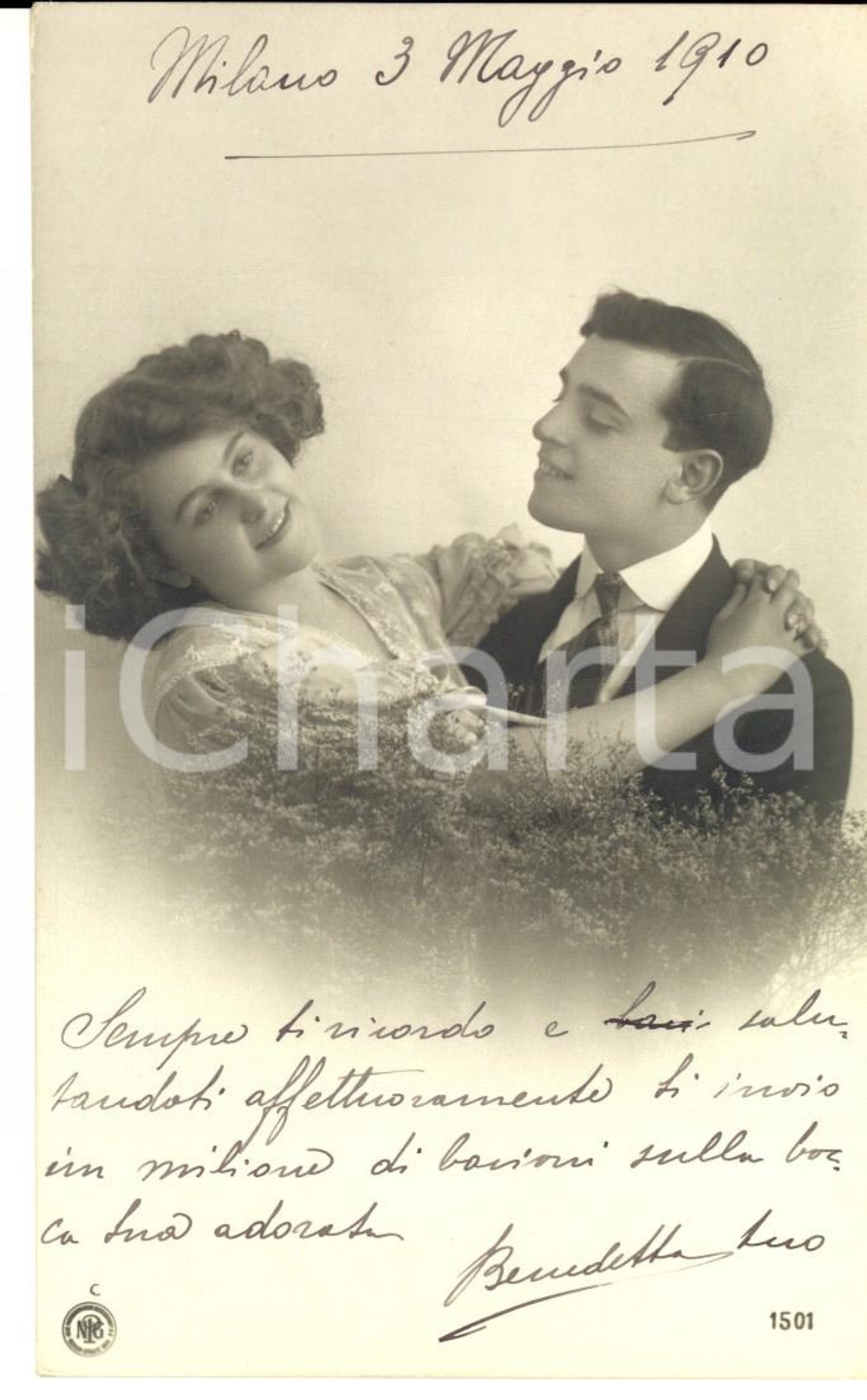 Cartolina originale da collezione 1910 MILANO Innamoratitra i fiori *Cartolina VINTAGE ing. Benedetto BONELLI 1
