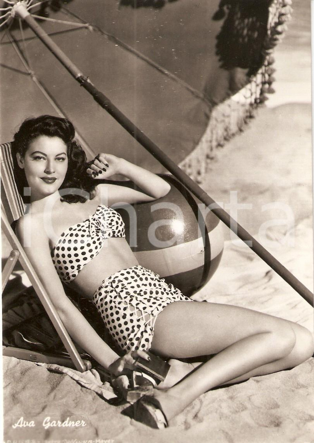 Cartolina originale da collezione 1955 ca CINEMA Actress Ava GARDNER at the beach Cartolina FG NV 1