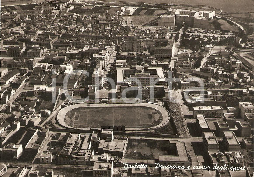 Cartolina originale da collezione 1958 BARLETTA (BA) Panorama e campo degli sport *Cartolina FG VG 1