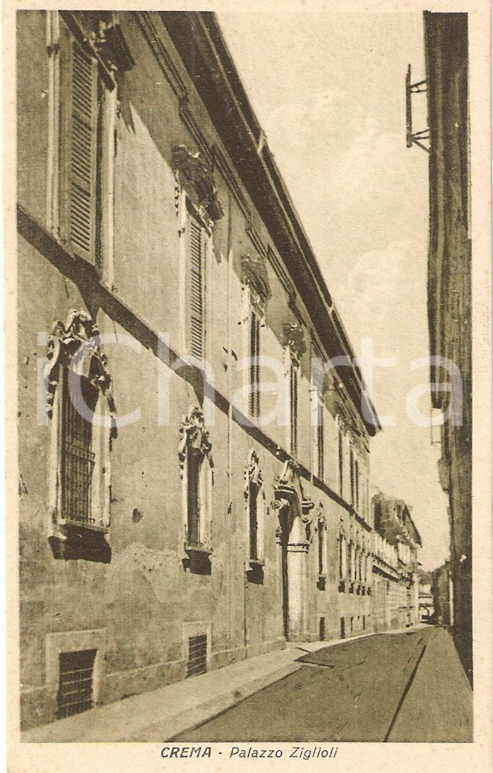 Cartolina originale da collezione 1930 ca CREMA (CR) Scorcio di Palazzo ZIGLIOLI *Cartolina (1) 1