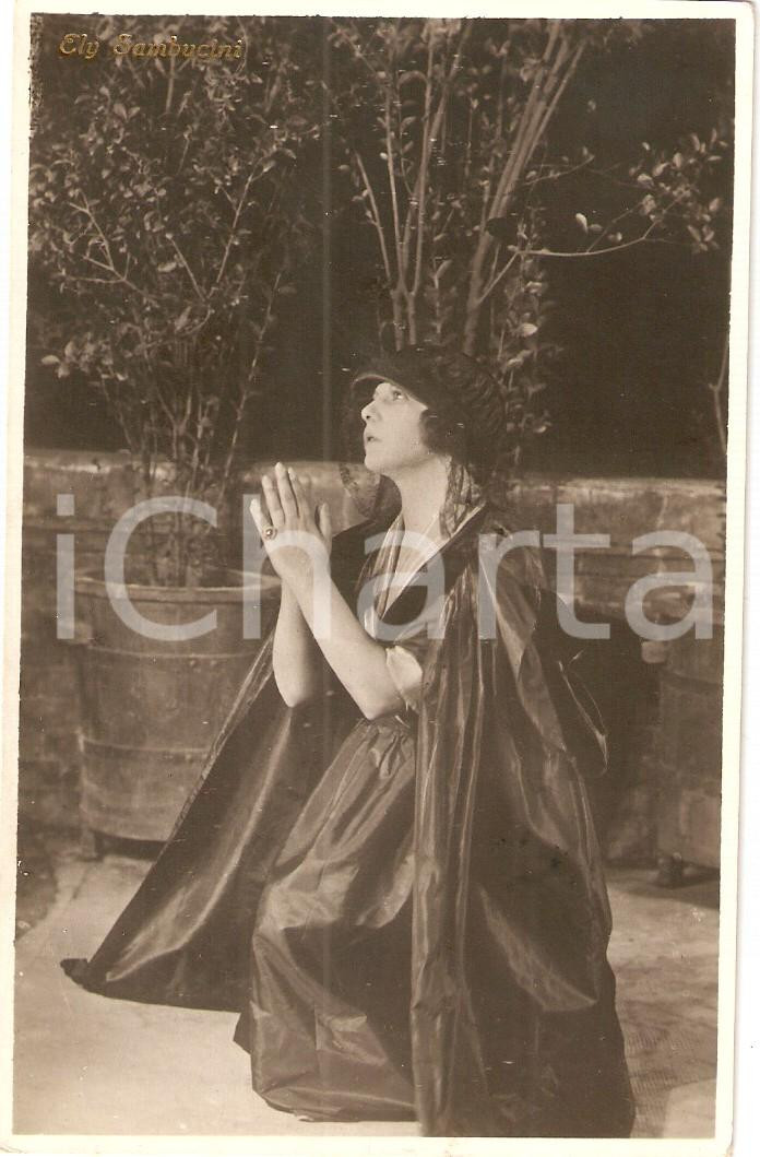 Fotografia d epoca originale 1925 ca CINEMA Attrice Ely SAMBUCINI Ritratto in preghiera Cartolina 1