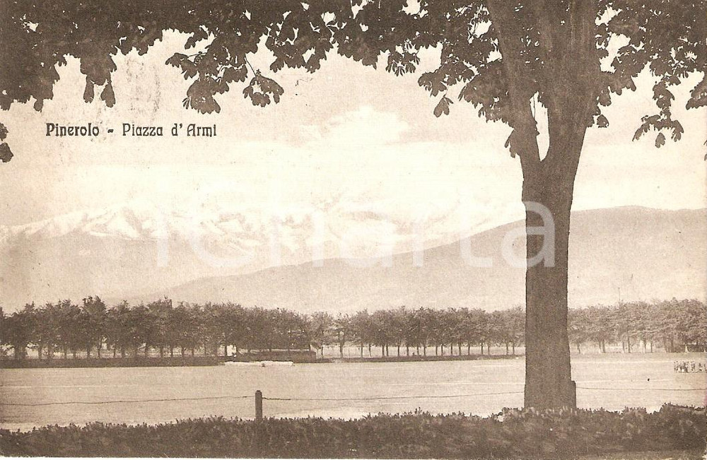 Cartolina originale da collezione 1925 PINEROLO (TO) Piazza d'Armi, oggi Piazza VITTORIO VENETO *Cartolina FP VG 1