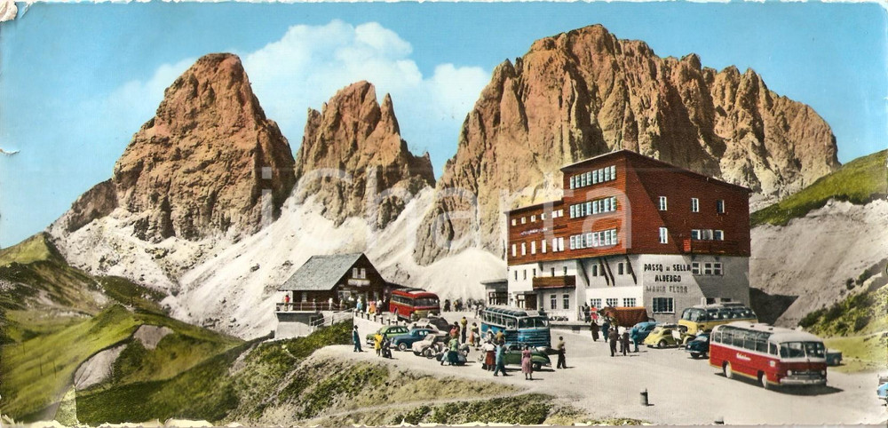 Cartolina originale da collezione 1960 PASSO SELLA BZ Albergo MARIA FLORA sulle Dolomiti Cartolina PANORAMICA 1