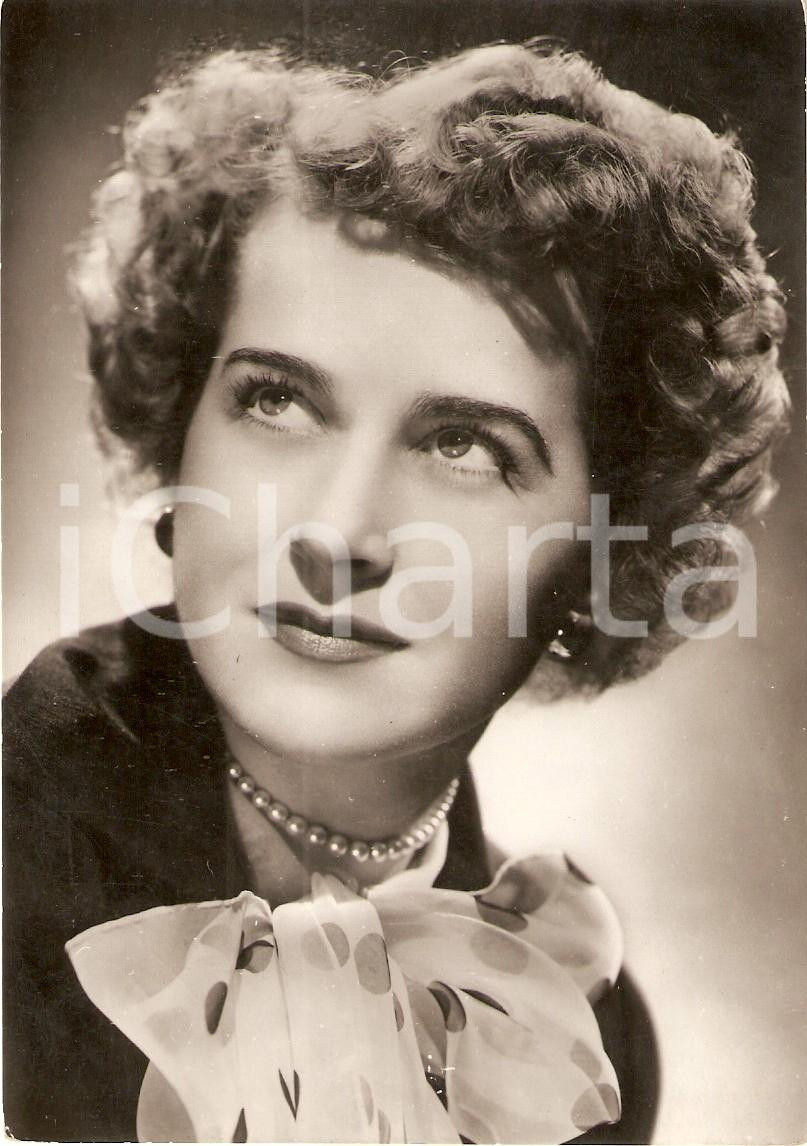Cartolina originale da collezione 1950 ca USA Cantante Gertrude WARNER  Ritratto con foulard Cartolina FG NV 1