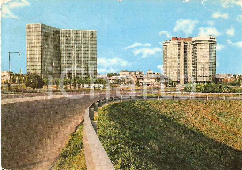 Cartolina originale da collezione 1969 SAN DONATO MILANESE Palazzi SNAM e raccordi AUTOSTRADA DEL SOLE Cartolina 1
