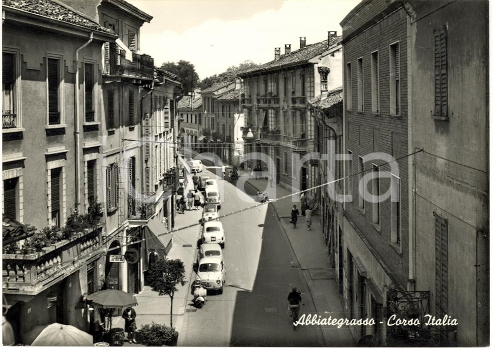 Cartolina originale da collezione 1965 ca ABBIATEGRASSO Corso Italia ANIMATA FG NV 1