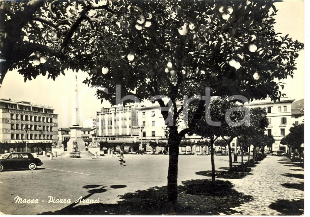 Cartolina originale da collezione 1969 MASSA Veduta di Piazza ARANCI Cartolina ANIMATA FG 1