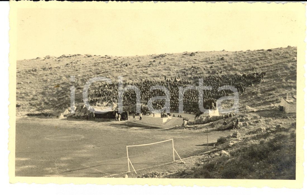 Fotografia d'epoca originale 1941 WW2 PASSO LOGORA (Albania) Spettacolo per truppe italiane *Cartolina FP VG 1
