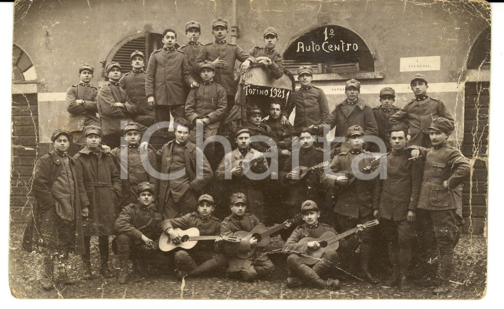 Fotografia d epoca originale 1921 TORINO Regio Esercito 1° AUTO CENTRO Ritratto di gruppo danneggiata 1