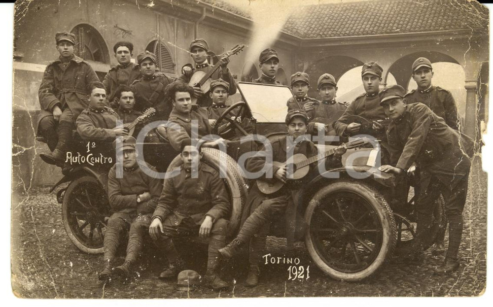 Fotografia d epoca originale 1921 TORINO Regio Esercito 1° AUTO CENTRO Ritratto di gruppo danneggiata FP NV 1