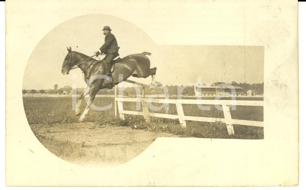 Fotografia d'epoca originale 1915 ca TORINO Fantino al salto dell'ostacolo *Foto ONEGLIA FP NV 1