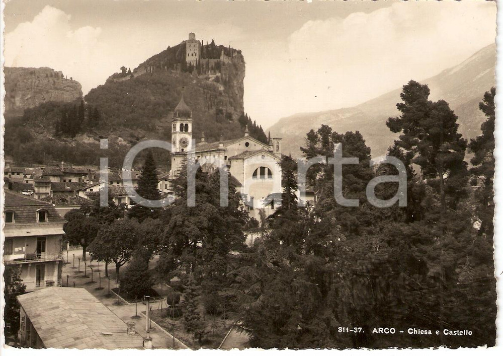 Cartolina originale da collezione 1950 ca ARCO (TN) Chiesa e Castello *Cartolina postale FG NV 1